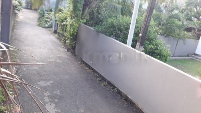 Land For Sale In Nugegoda