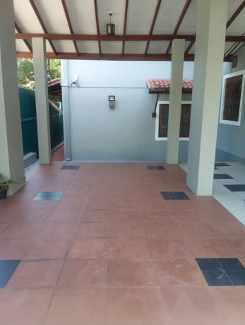 Modern 3-Bedroom Home for Sale!
